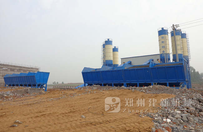 河南南阳HZS120混凝土ky体育(中国)官方网站站现场案例
