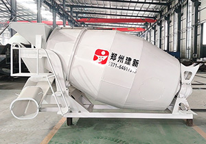 三轮/五轮混凝土ky体育(中国)官方网站车(图1)